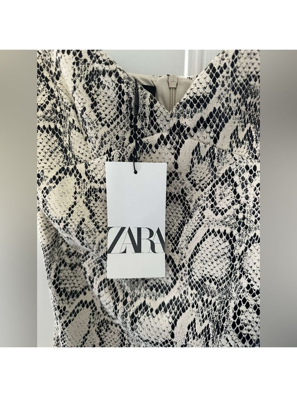 Zara-Animal Print Mini Dress-Size Small-NWT - Picture 3 of 8